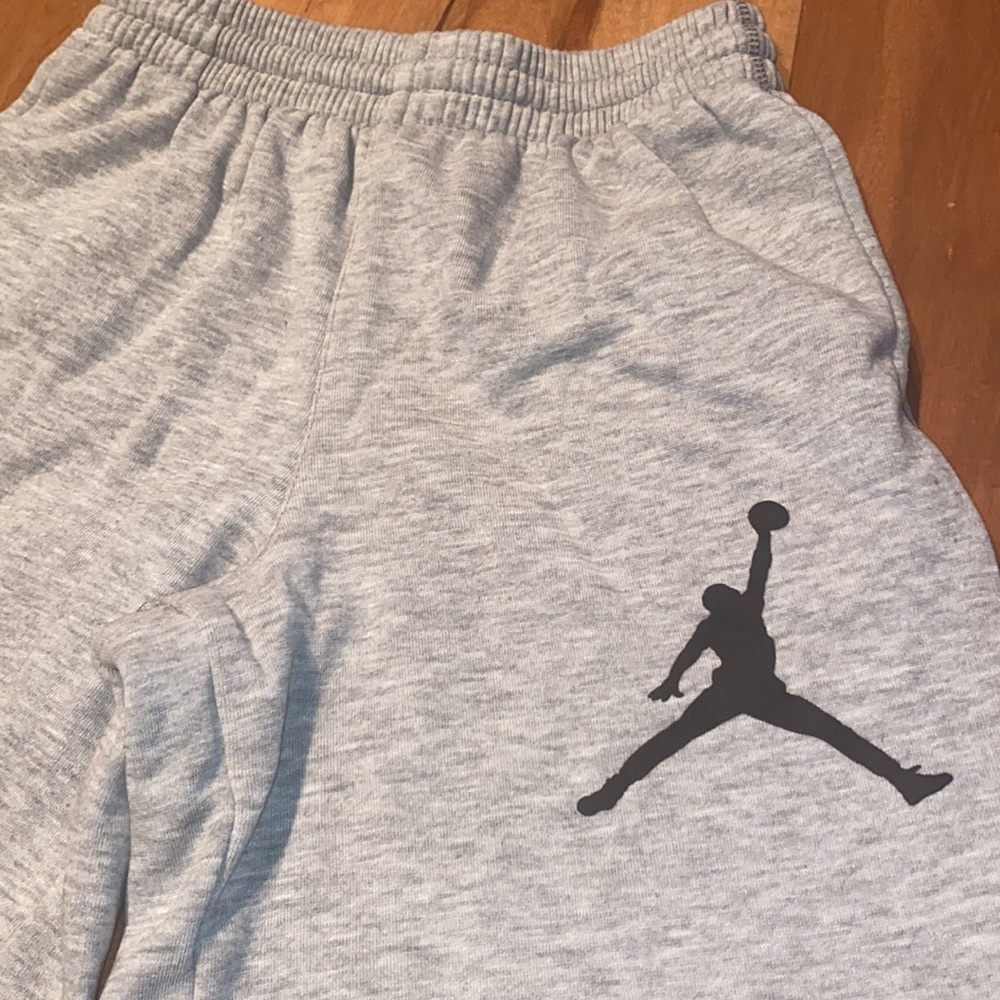 NWOT~JORDAN GREY LOGO SWEATPANTS~BOYS S - Picture 2 of 4